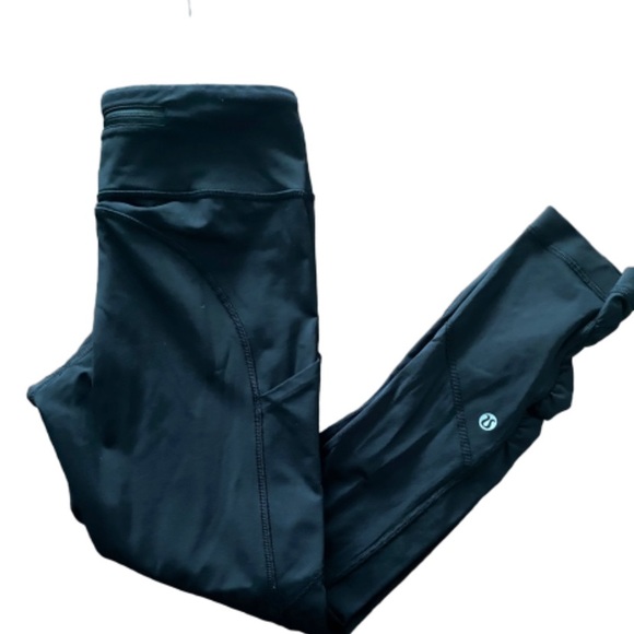 lululemon athletica Pants - Lululemon Black Crop Leggings Size 4